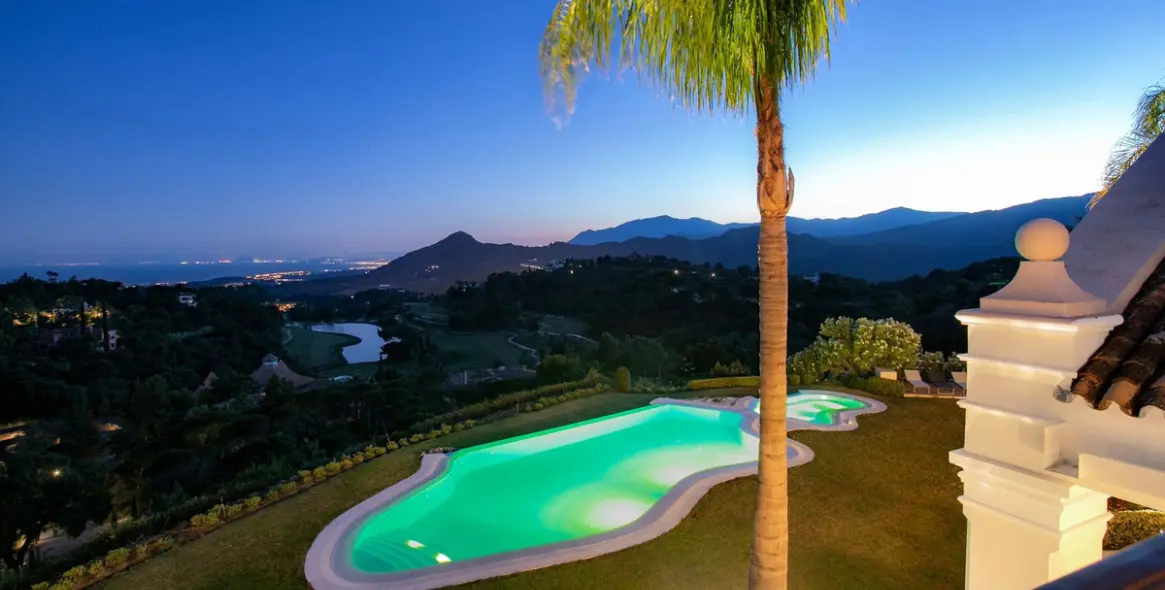 Short-term rent of detached villa in Benahavís 12