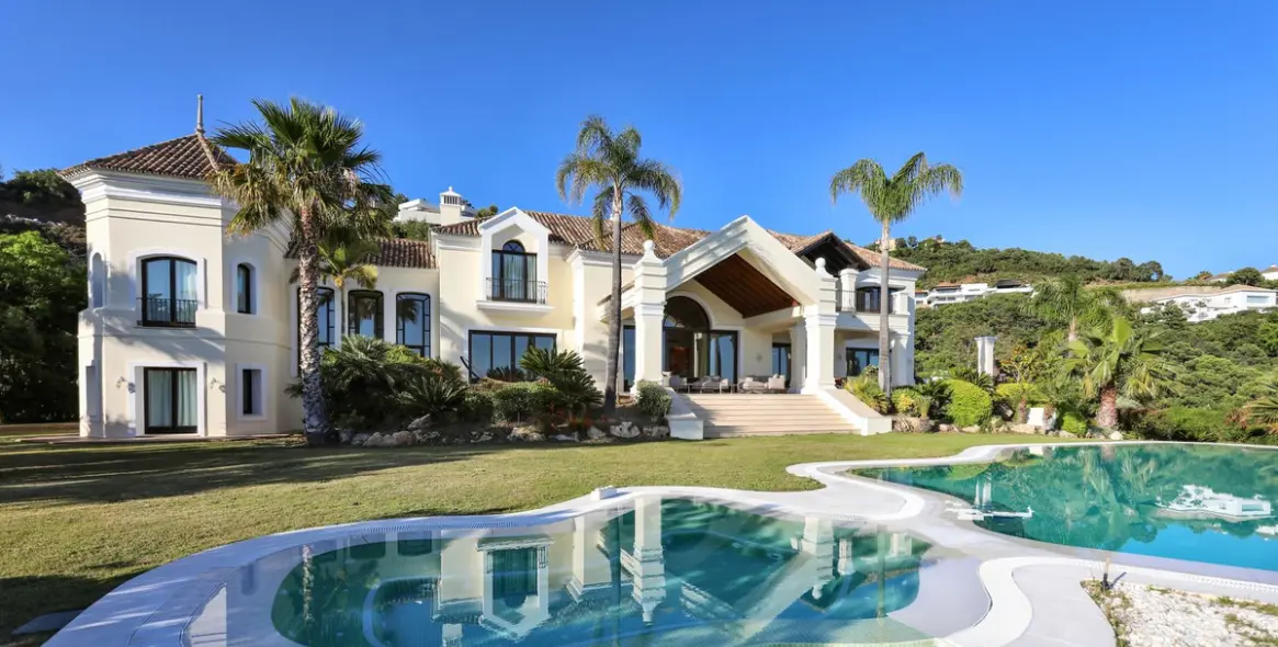 Краткосрочная аренда  отдельно стоящей виллы в Benahavís 22