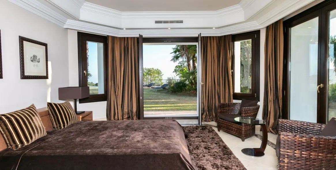 Краткосрочная аренда  отдельно стоящей виллы в Benahavís 27