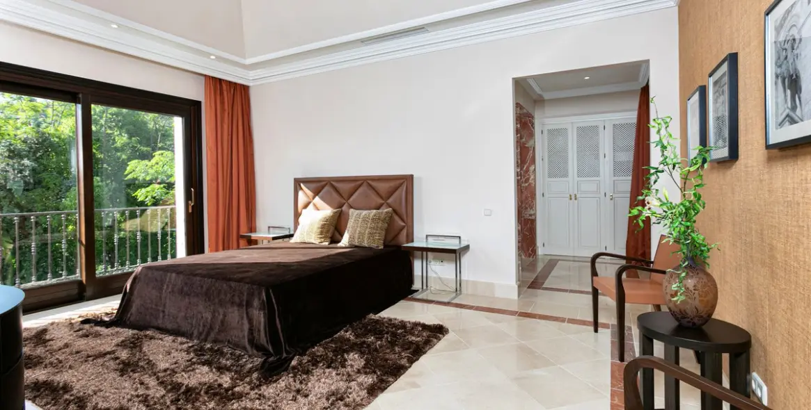 Краткосрочная аренда  отдельно стоящей виллы в Benahavís 30