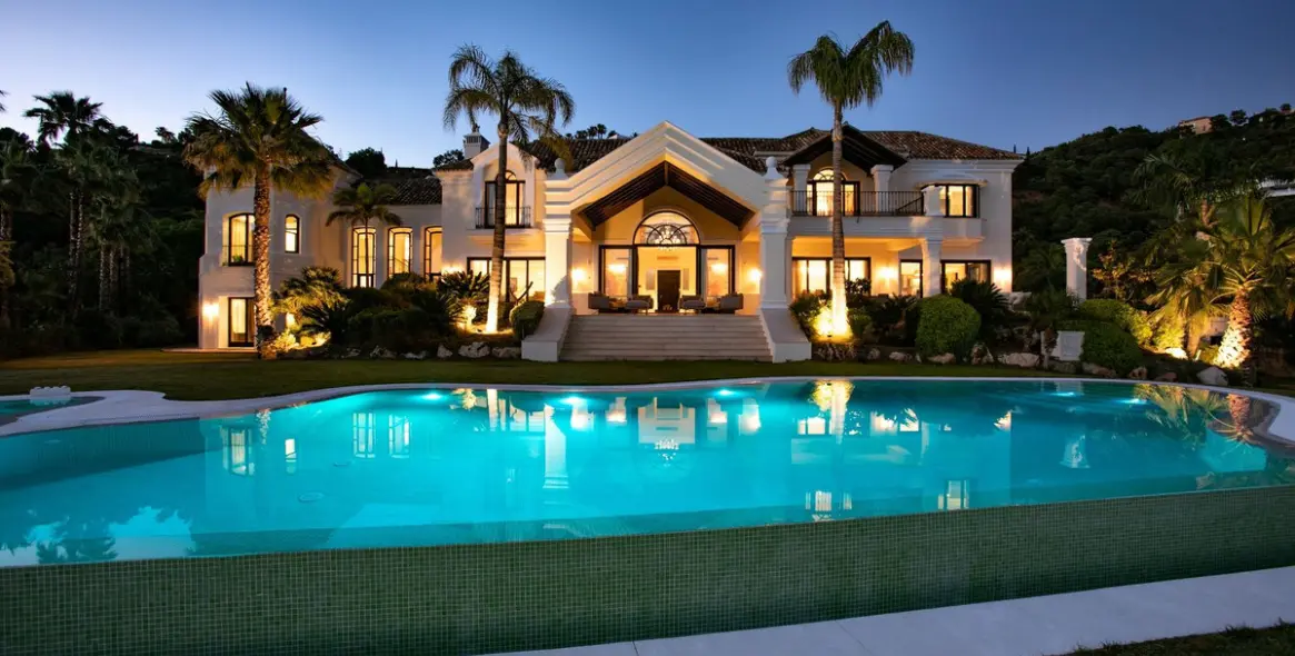 Краткосрочная аренда  отдельно стоящей виллы в Benahavís 34