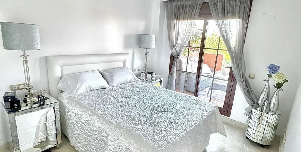 Long-term rent of ground floor apartment in Benahavís 5