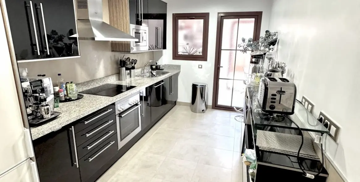 Long-term rent of ground floor apartment in Benahavís 7