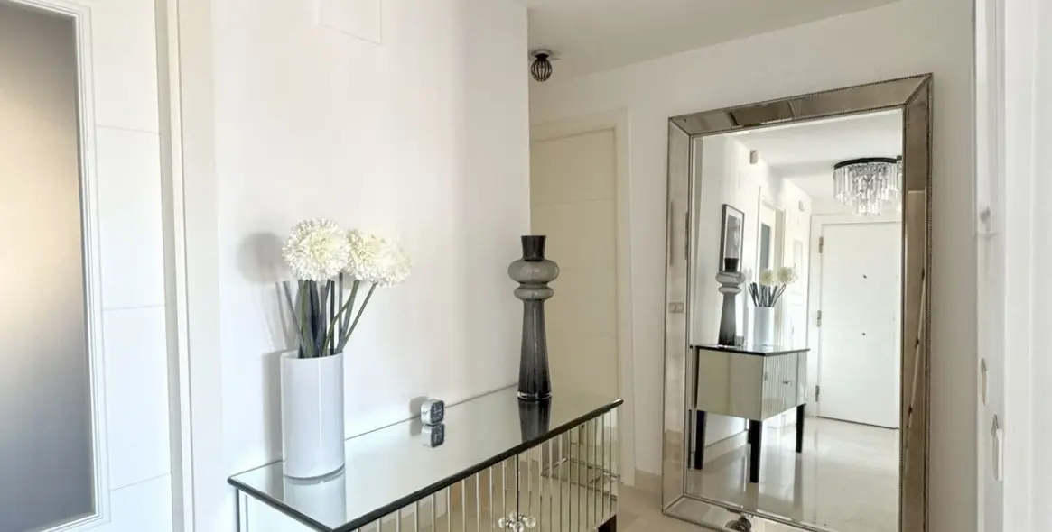 Long-term rent of ground floor apartment in Benahavís 14