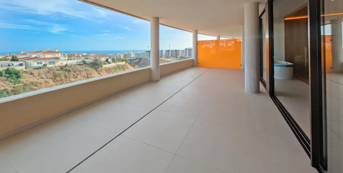 Long-term rent of middle floor apartment in Fuengirola 28