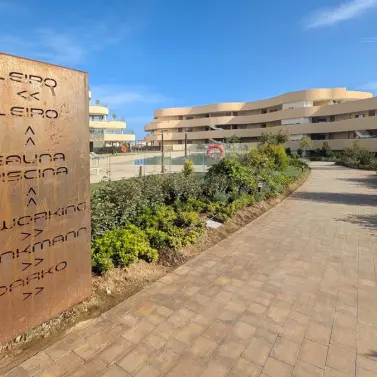 Alquiler a largo plazo de apartamento en planta media en Fuengirola