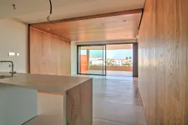Image 4 thumb