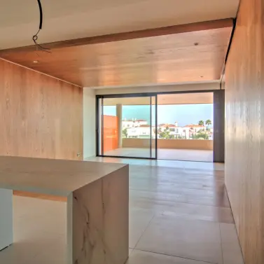 Alquiler a largo plazo de apartamento en planta media en Fuengirola