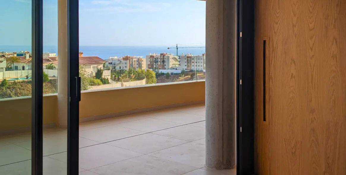 Alquiler a largo plazo de apartamento en planta media en Fuengirola 19