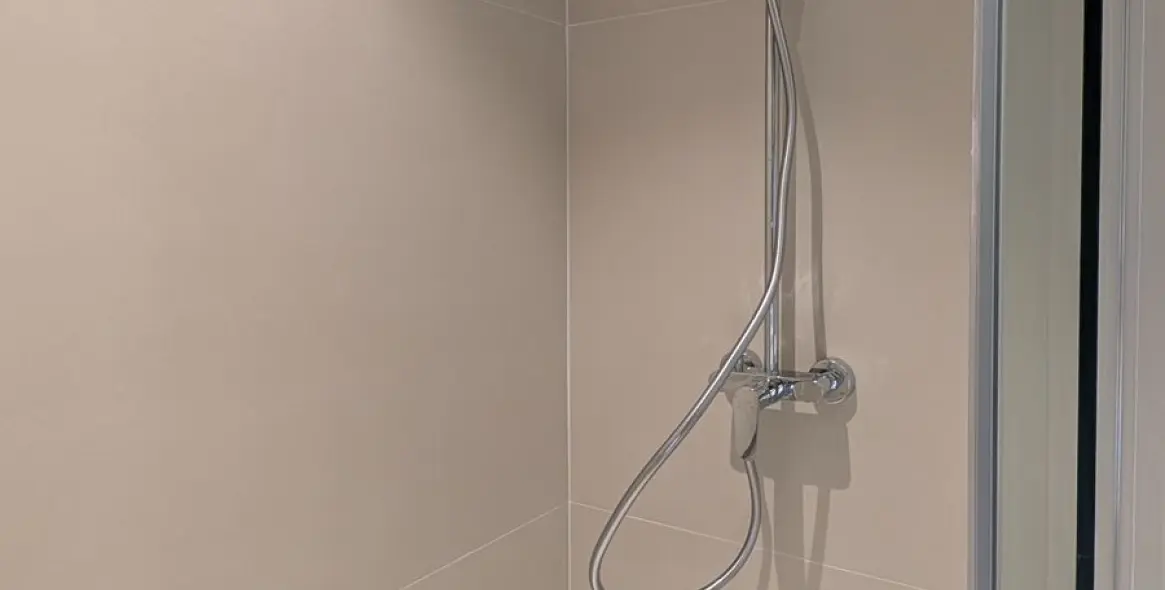 Alquiler a largo plazo de apartamento en planta media en Fuengirola 50