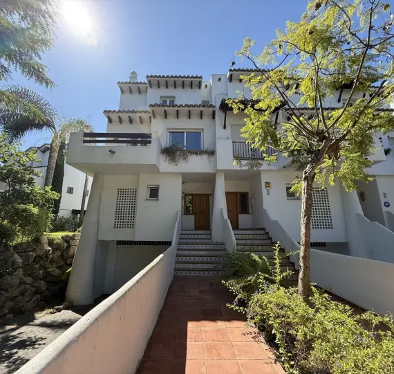 Long-term rent of semi-detached house in Costalita