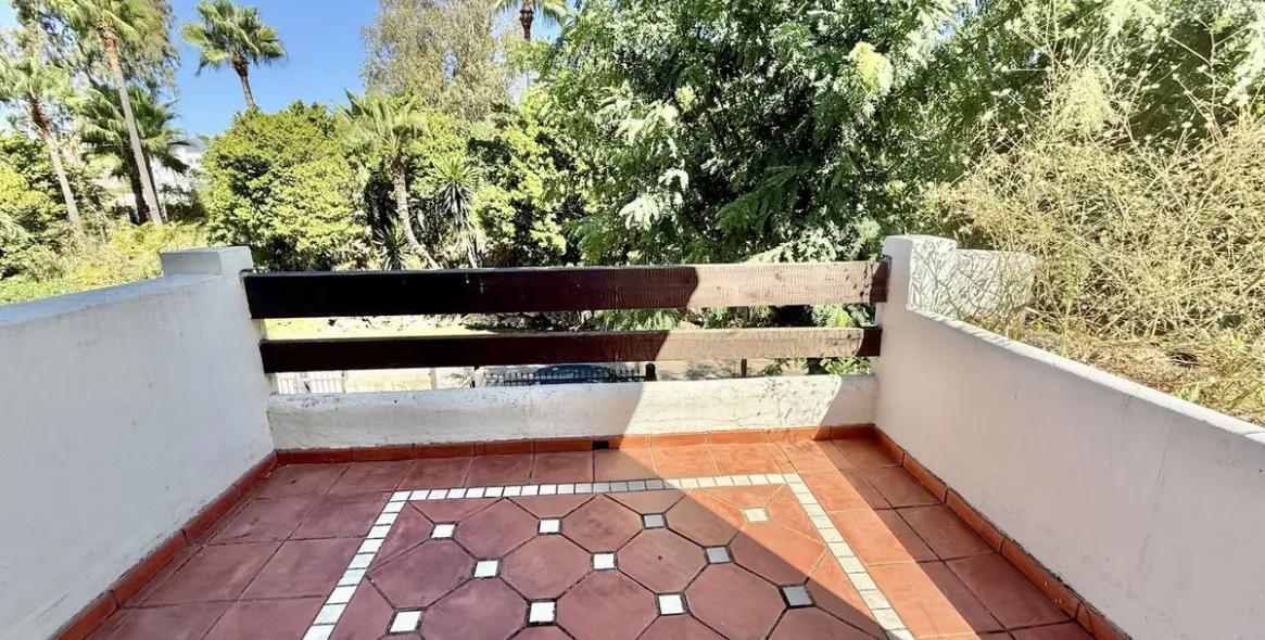 Long-term rent of semi-detached house in Costalita 20