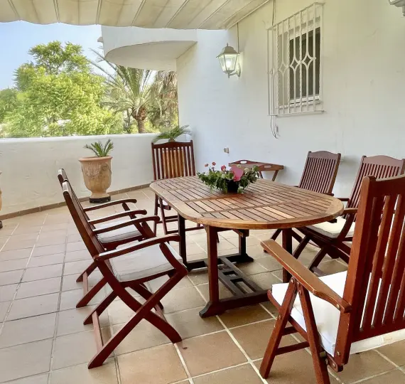 Ground floor apartment R5145841