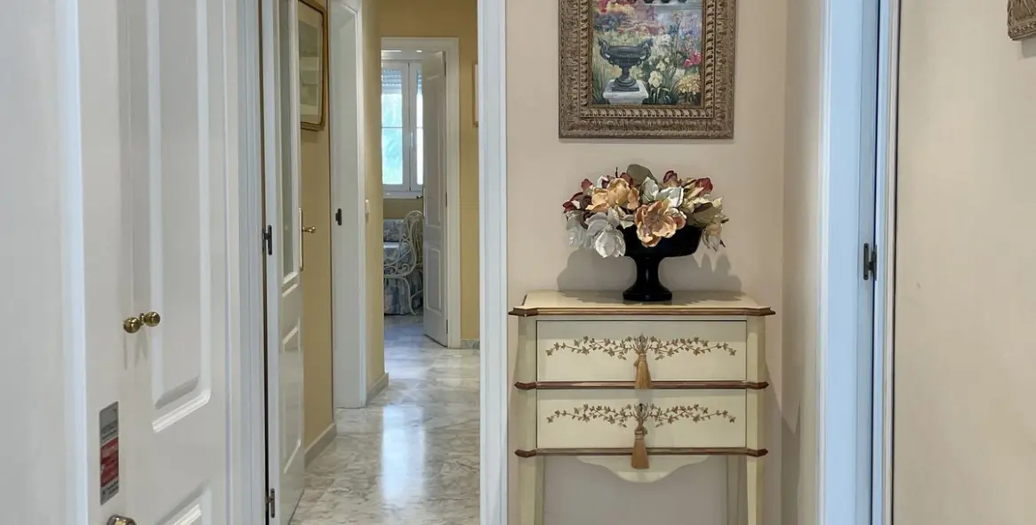 Long-term rent of ground floor apartment in The Golden Mile 15