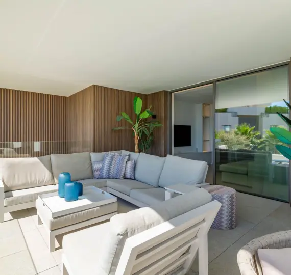 Long-term rent of middle floor apartment in Los Arqueros