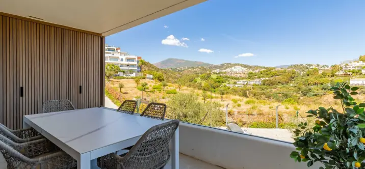 Long-term rent of middle floor apartment in Los Arqueros 4