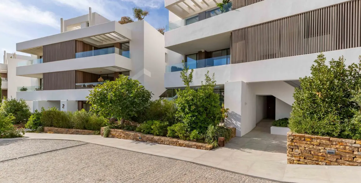 Long-term rent of middle floor apartment in Los Arqueros 11