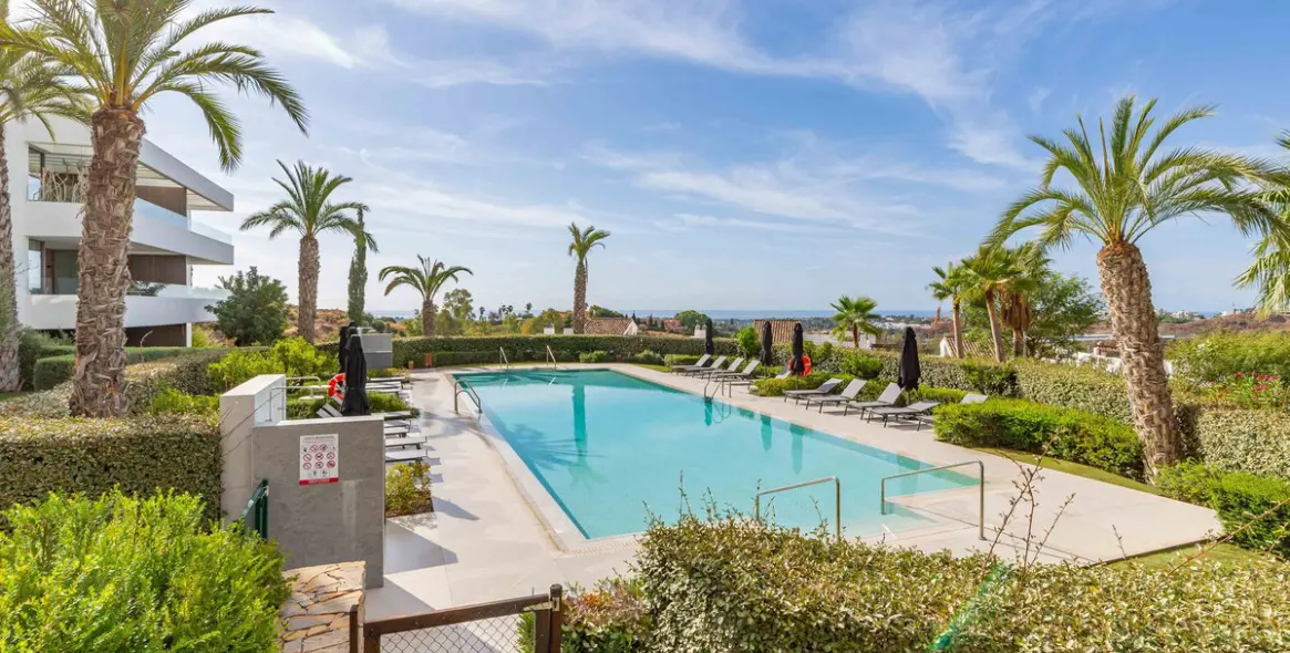 Long-term rent of middle floor apartment in Los Arqueros 17