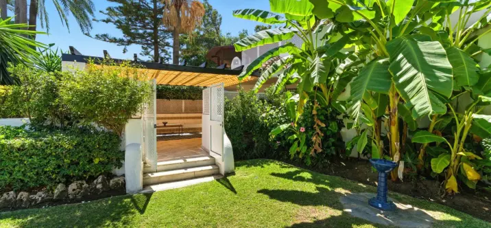 Long-term rent of ground floor apartment in Elviria 1