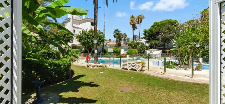 Long-term rent of ground floor apartment in Elviria 2