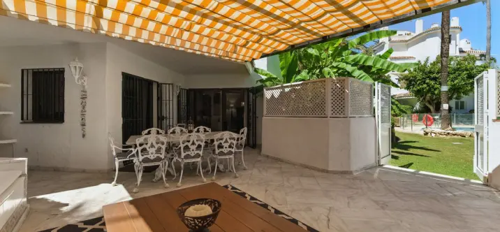 Long-term rent of ground floor apartment in Elviria 3