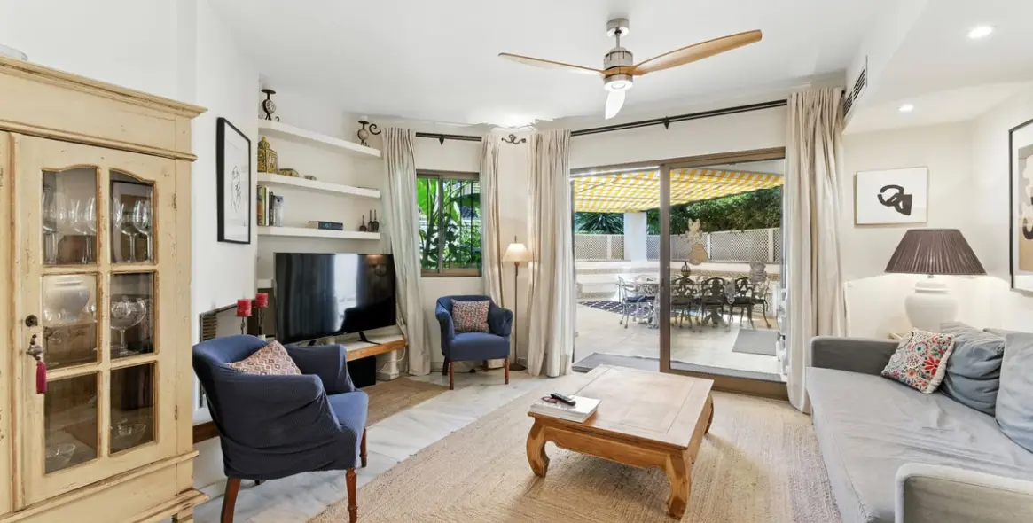 Long-term rent of ground floor apartment in Elviria 8