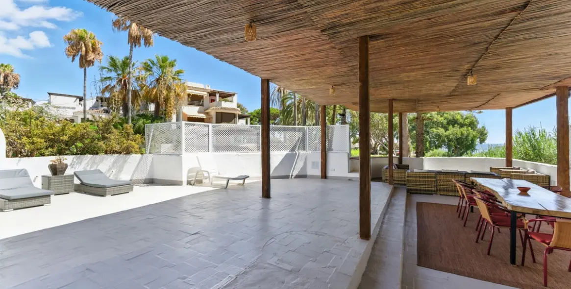 Long-term rent of ground floor apartment in Elviria 23