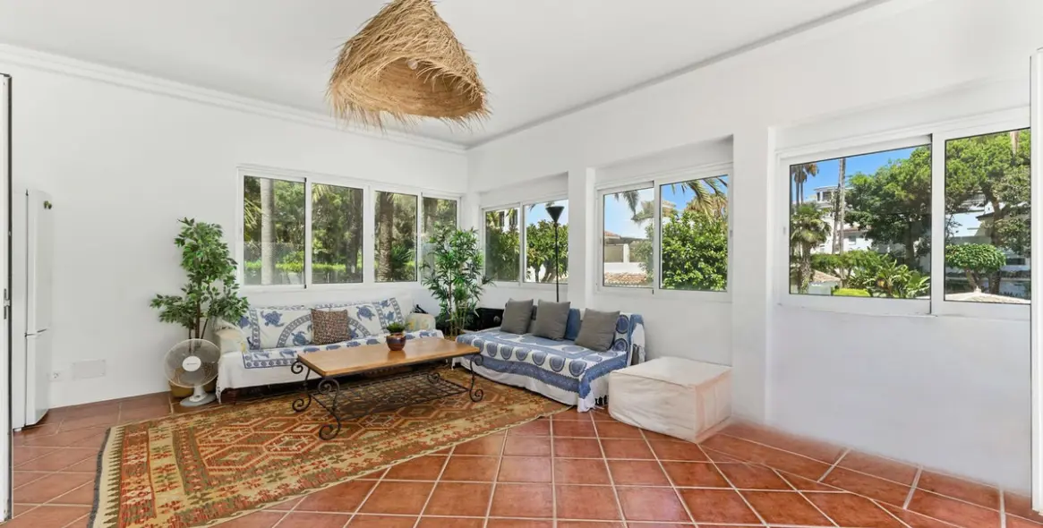 Long-term rent of ground floor apartment in Elviria 26