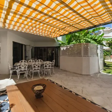 Долгосрочная аренда апартаментов на первом этаже в Elviria