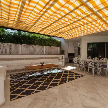 Долгосрочная аренда апартаментов на первом этаже в Elviria