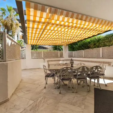 Долгосрочная аренда апартаментов на первом этаже в Elviria