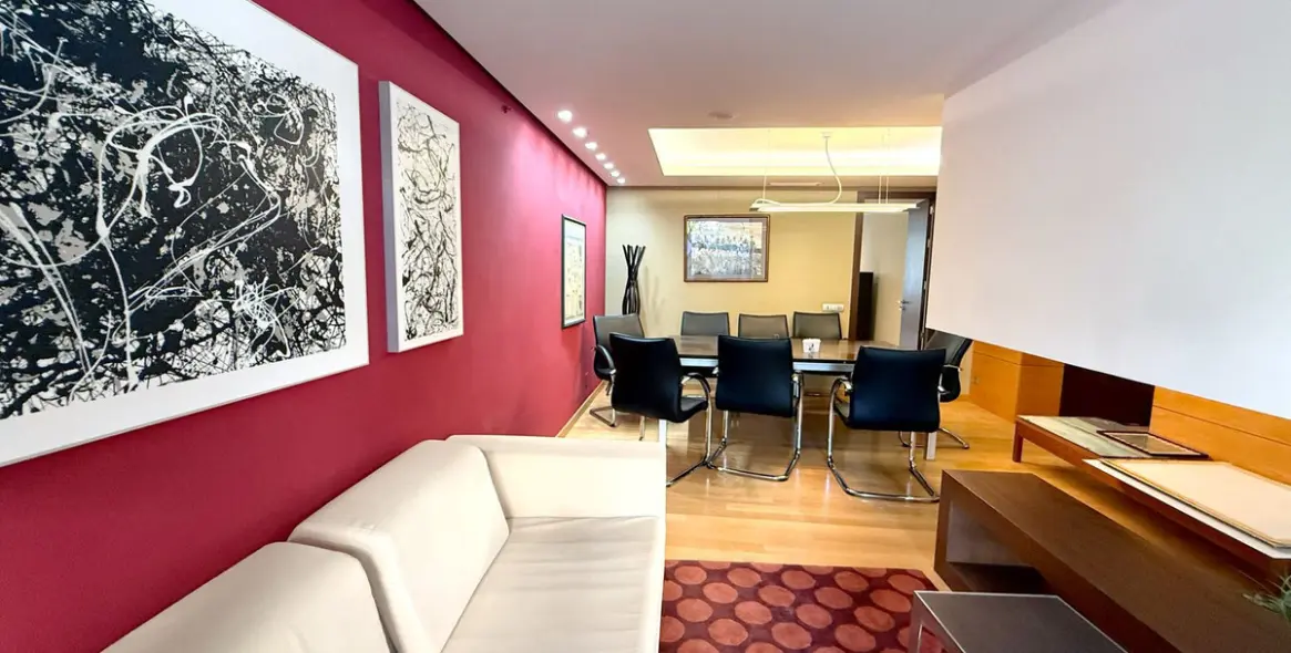 Long-term rent of office in The Golden Mile 1