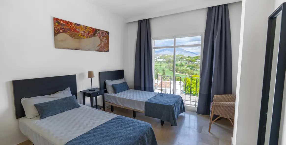 Долгосрочная аренда двухуровневых апартаментов в Nueva Andalucía 16