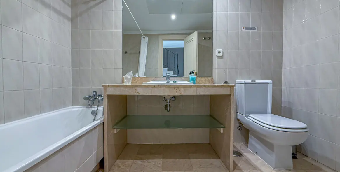 Долгосрочная аренда двухуровневых апартаментов в Nueva Andalucía 18