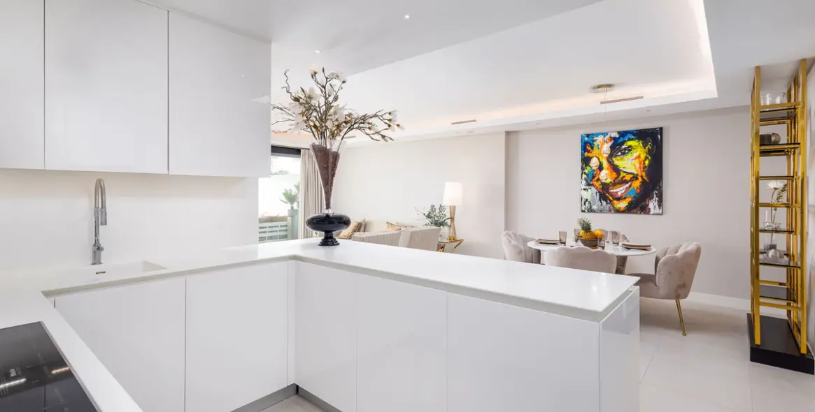 Long-term rent of middle floor apartment in Nueva Andalucía 4