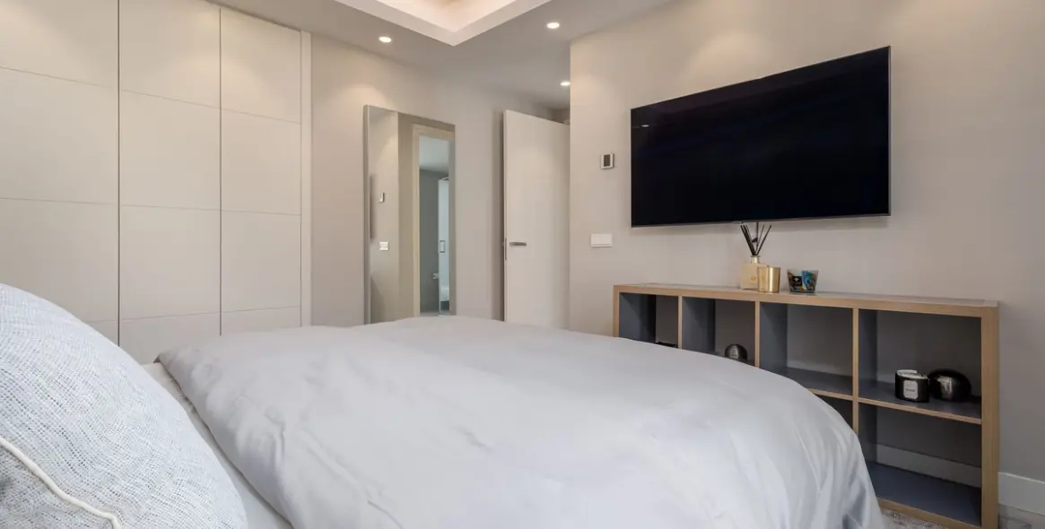 Long-term rent of middle floor apartment in Nueva Andalucía 9