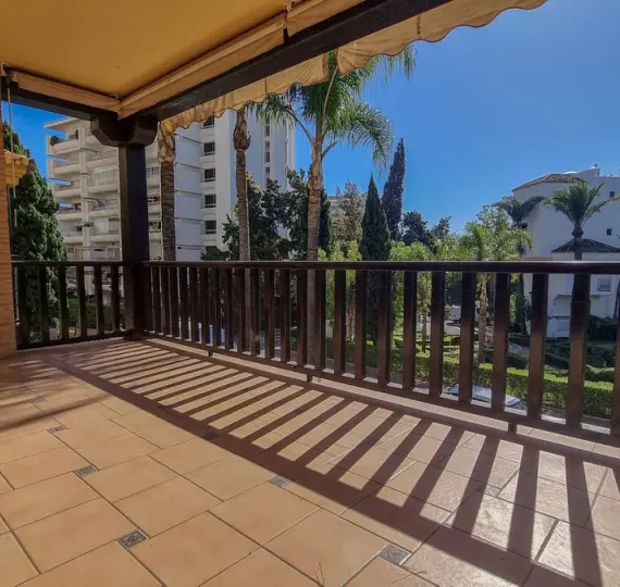 Long-term rent of middle floor apartment in Marbella