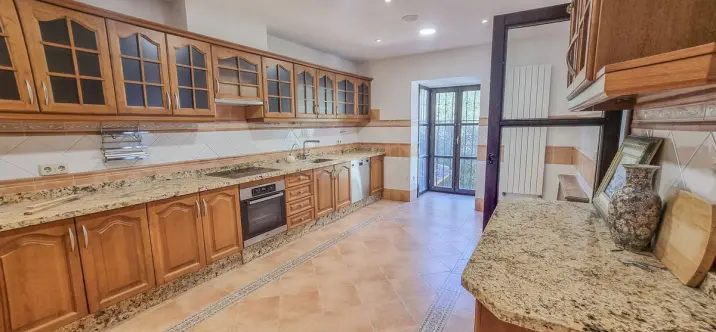 Long-term rent of middle floor apartment in Marbella 4