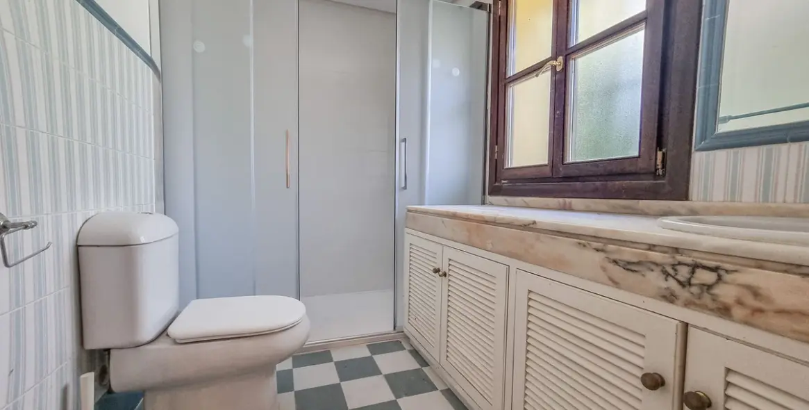 Long-term rent of middle floor apartment in Marbella 7