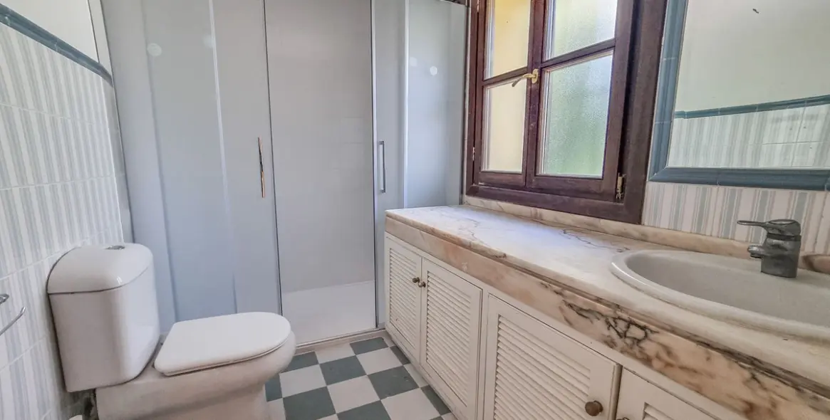 Long-term rent of middle floor apartment in Marbella 17