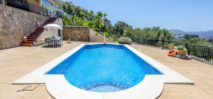 Долгосрочная аренда  отдельно стоящей виллы в Alhaurin Golf 1