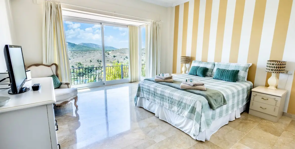 Долгосрочная аренда  отдельно стоящей виллы в Alhaurin Golf 5