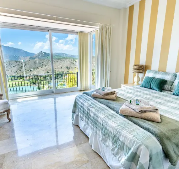 Долгосрочная аренда  отдельно стоящей виллы в Alhaurin Golf