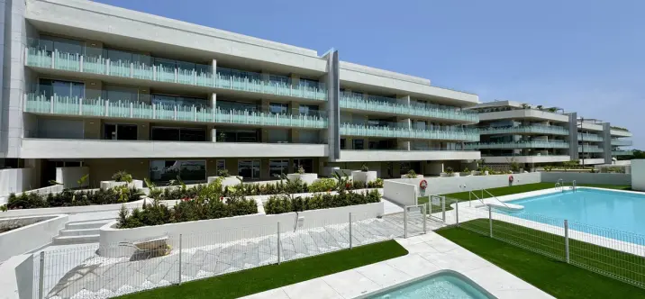 Long-term rent of middle floor apartment in San Pedro de Alcántara 1