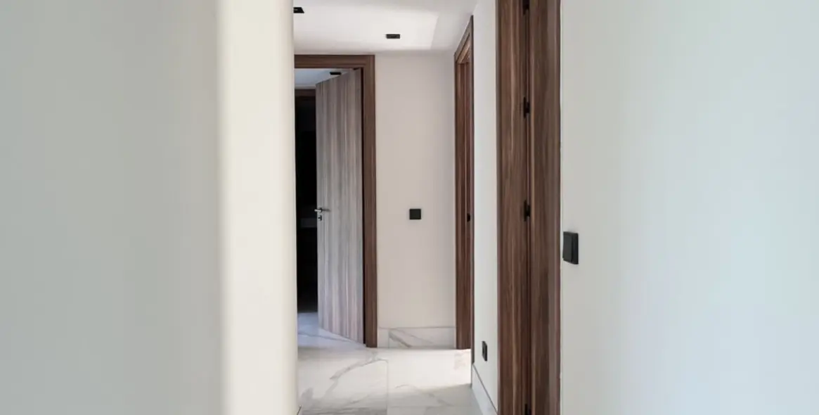 Долгосрочная аренда апартаментов на среднем этаже в San Pedro de Alcántara 10