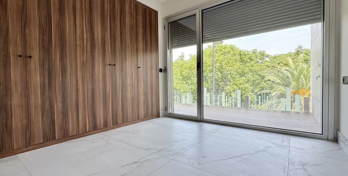 Долгосрочная аренда апартаментов на среднем этаже в San Pedro de Alcántara 17