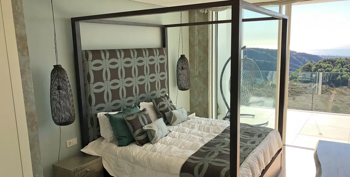 Alquiler a largo plazo de apartamento en planta baja en Ojén 11