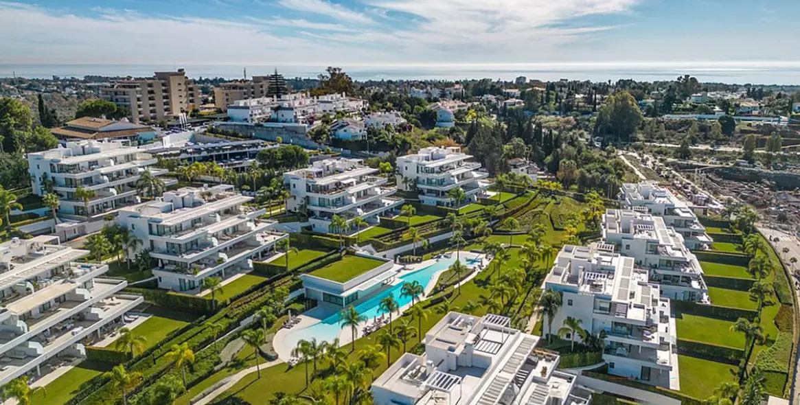 Long-term rent of middle floor apartment in Estepona 13