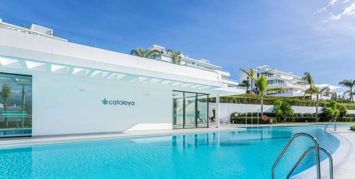 Long-term rent of middle floor apartment in Estepona 14