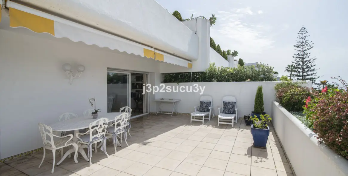 Long-term rent of middle floor apartment in Guadalmina Baja 12